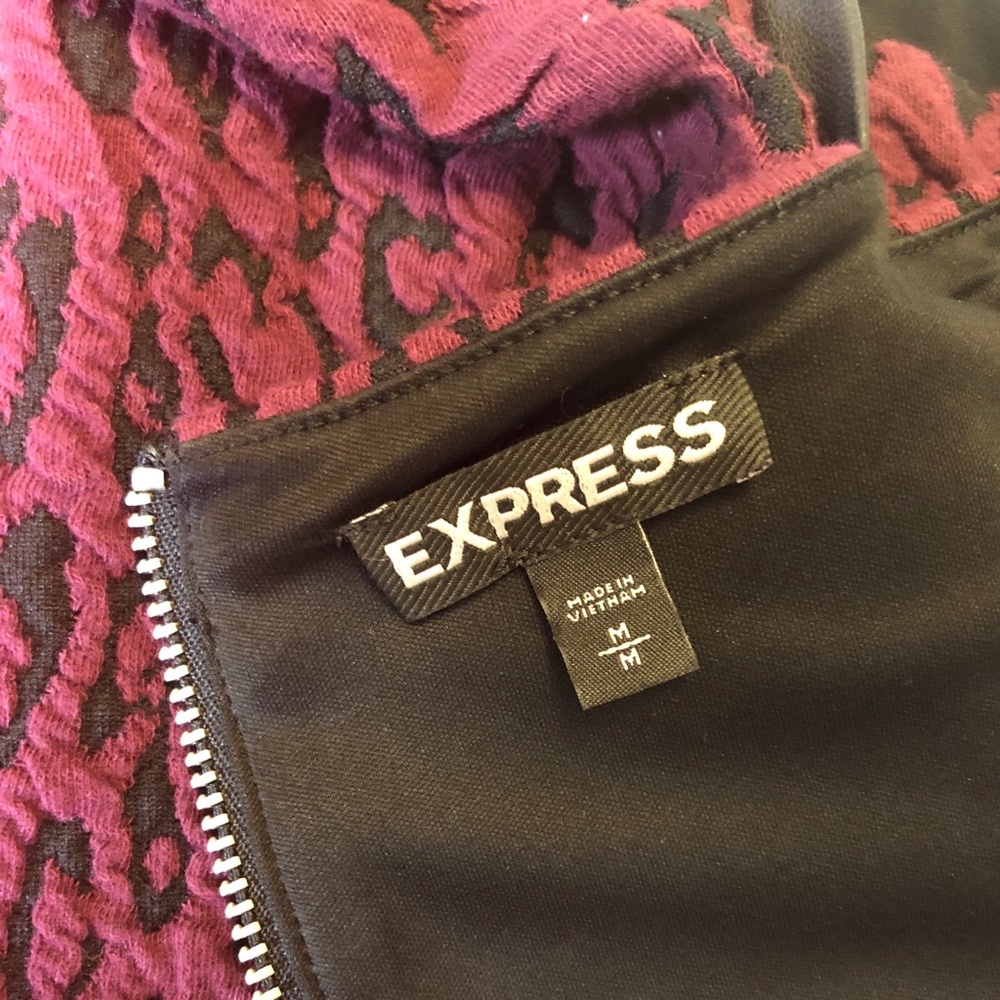 Express Matching Skirt Set - Picture 13 of 13